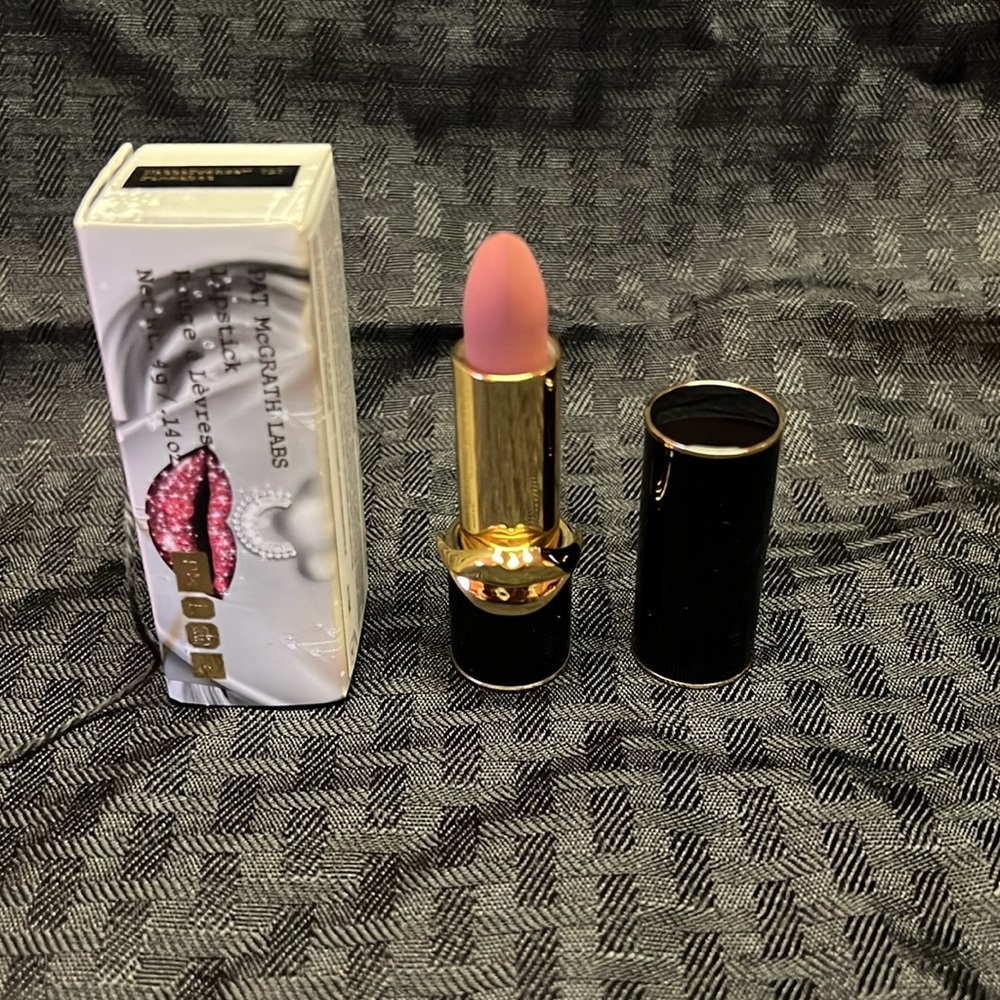 Favourite Pat McGrath Lipstick! BNIB Pat McGrath MatteTrance™ Lipstick -Femmebot